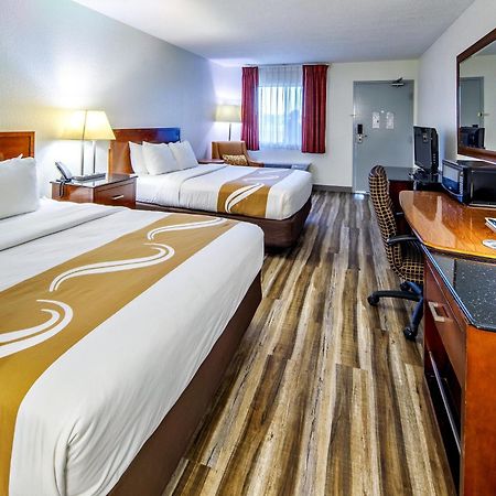Quality Inn & Suites Lake Havasu City Exterior photo